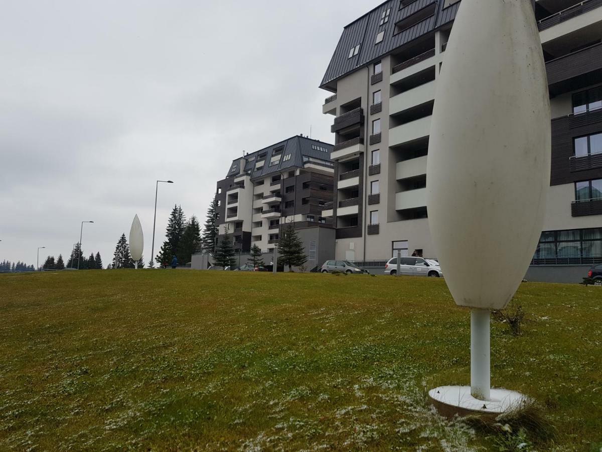 Apartment "Mountain Relax" Пояна-Брашов Екстер'єр фото